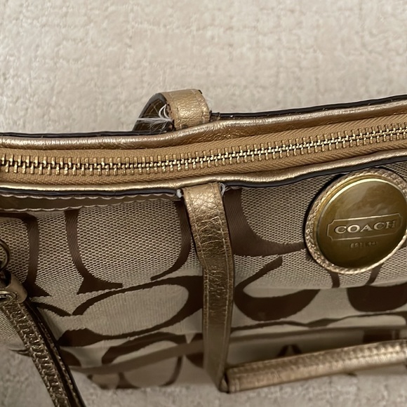 Coach Gold tote bag - Picture 3 of 14